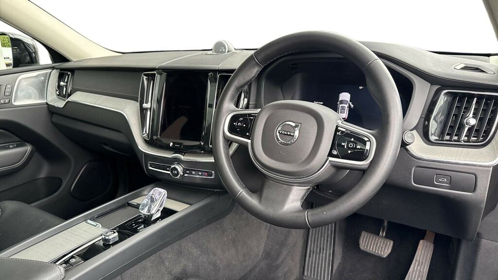 Volvo XC60 2.0 B5p Ultra Dark Awd Geartronic RV25TZJ Black #5