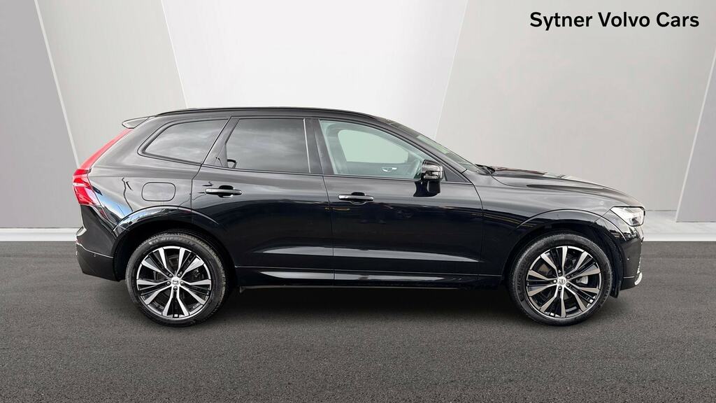 Volvo XC60 2.0 B5p Plus Dark Awd Geartronic RJ25JVG Black #3