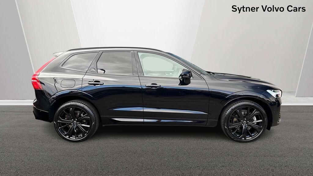 Volvo XC60 2.0 B5p Plus Black Edition Awd Geartronic RO25LFW Black #3