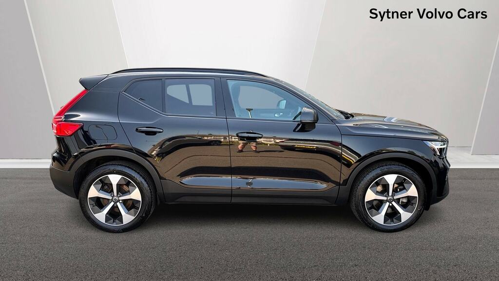 Volvo XC40 2.0 B3p Plus Dark RF25DVN Black #3