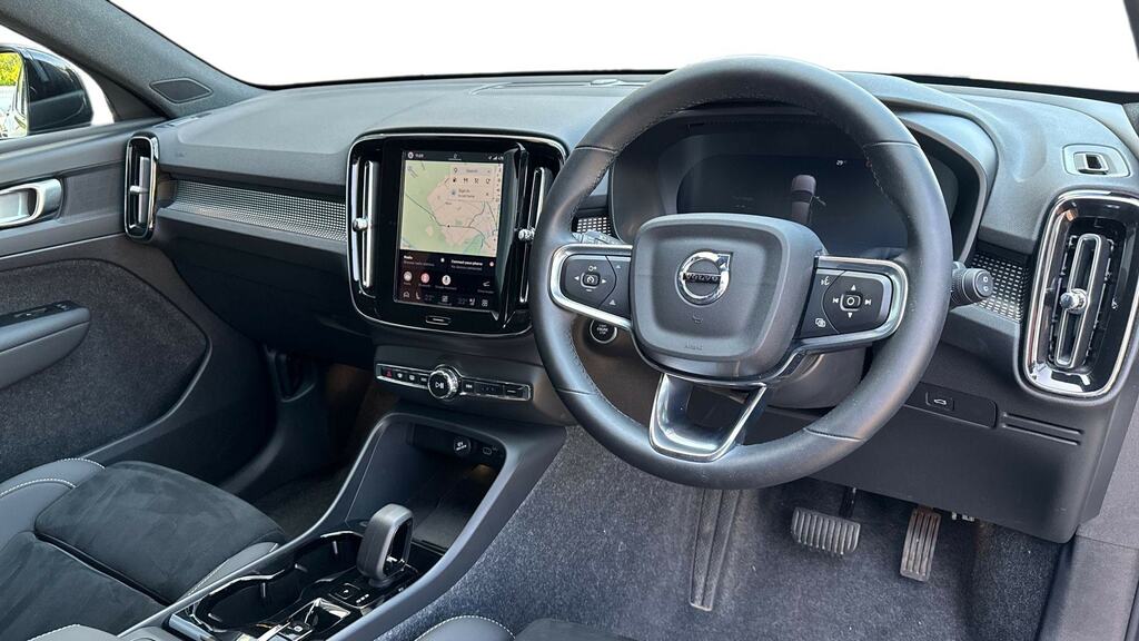 Volvo XC40 2.0 B3p Plus Dark RF25DVN Black #5