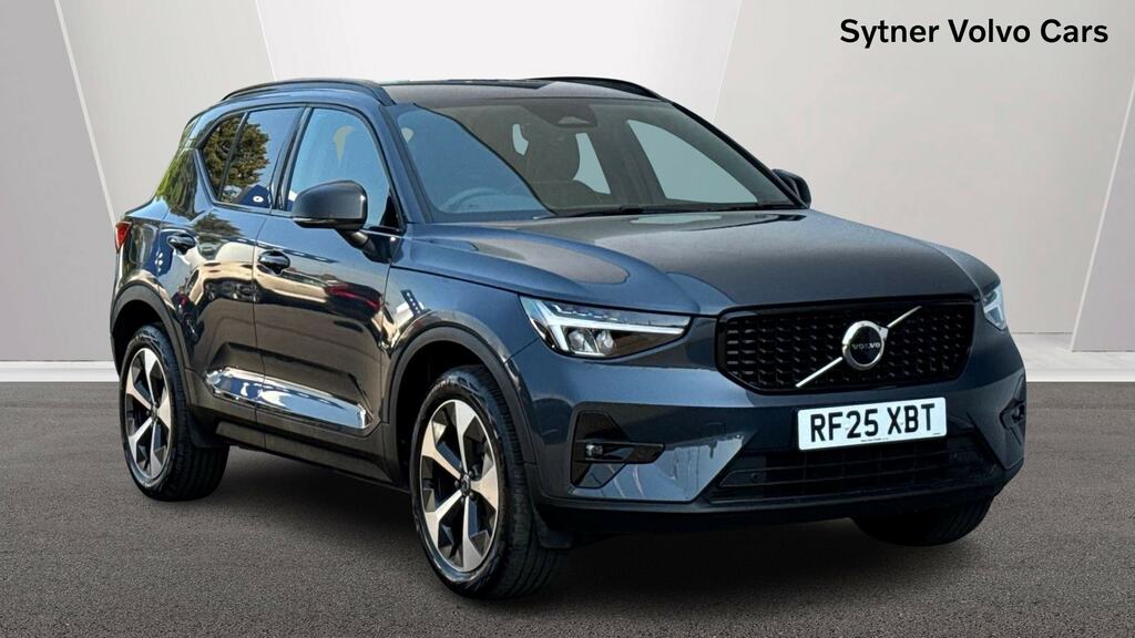 Volvo XC40 2.0 B4p Plus Dark Blue