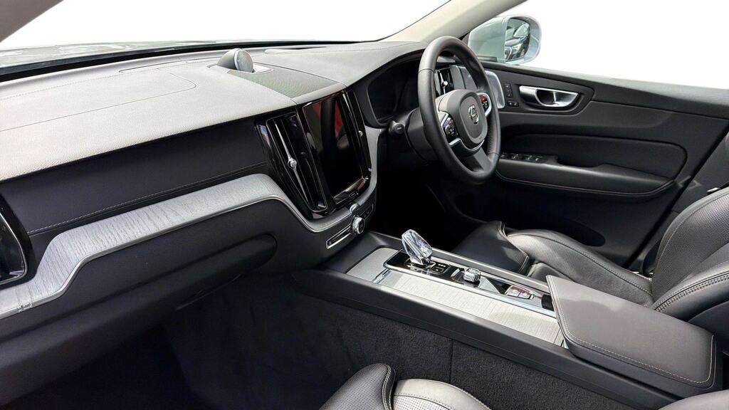 Volvo XC60 2.0 B5p Ultra Bright Awd Geartronic RV25TZG Grey #4