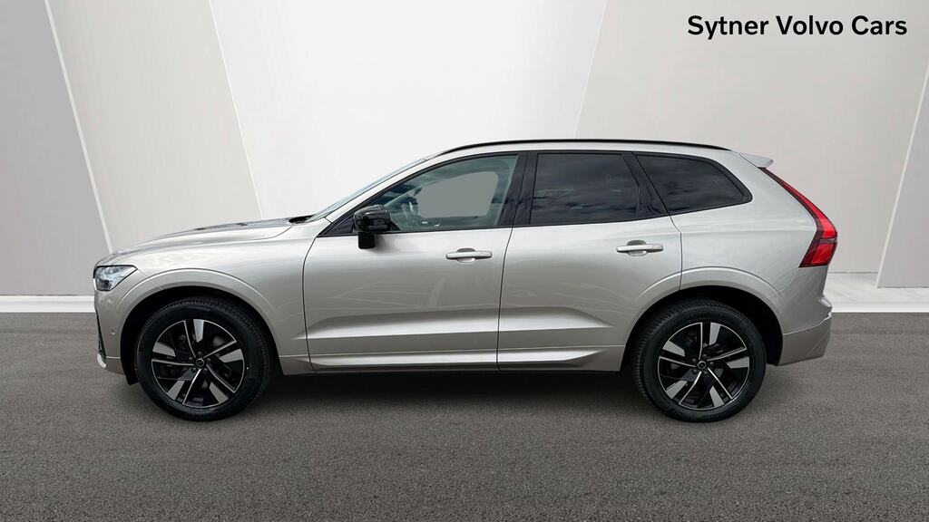 Volvo XC60 2.0 B5p Plus Dark Awd Geartronic RF25AYH Black #6