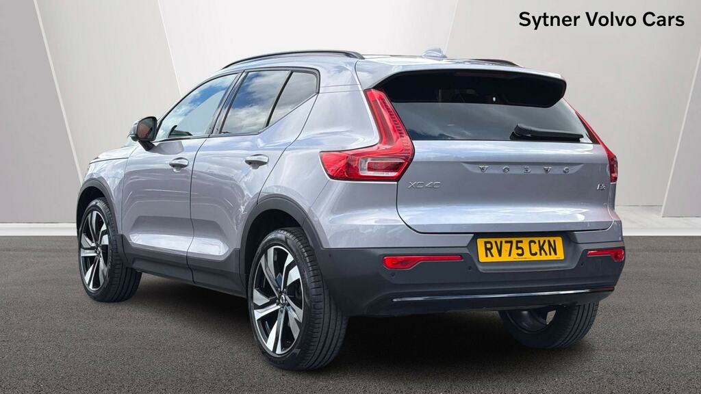 Volvo XC40 2.0 B3p Ultra Dark RV75CKN Silver #2