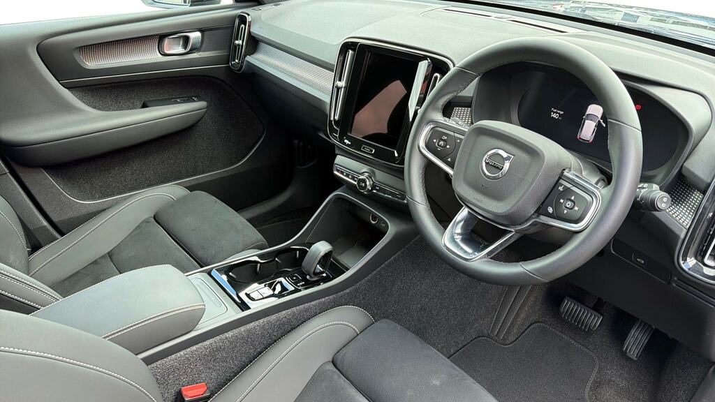 Volvo XC40 2.0 B3p Plus Dark RF25DXA Black #5