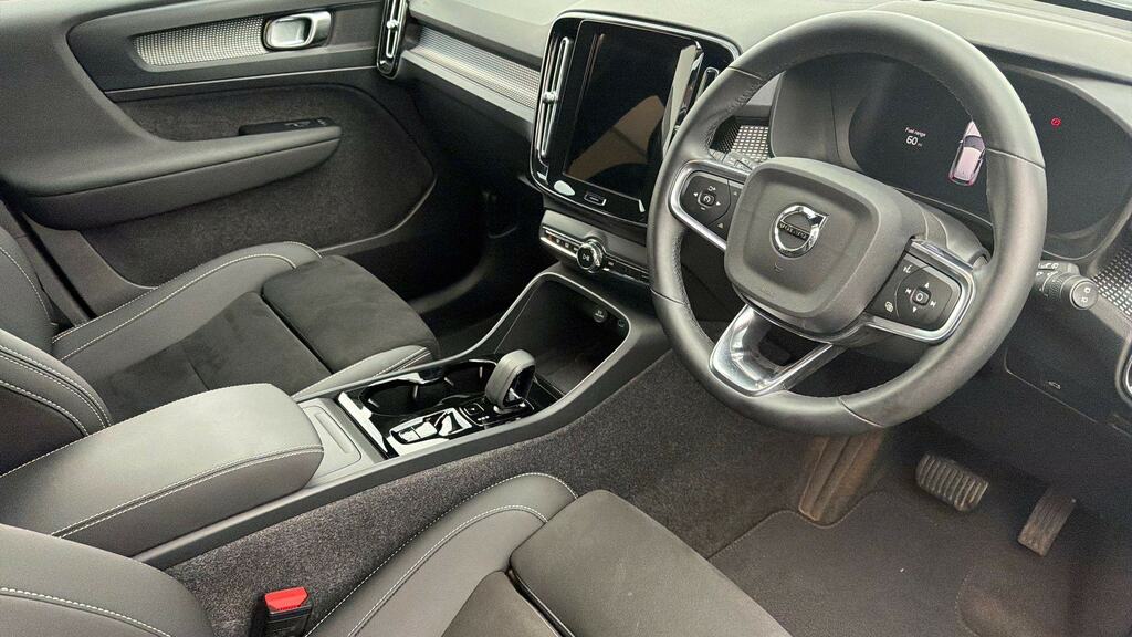 Volvo XC40 2.0 B3p Plus Dark RJ25GZW Grey #5