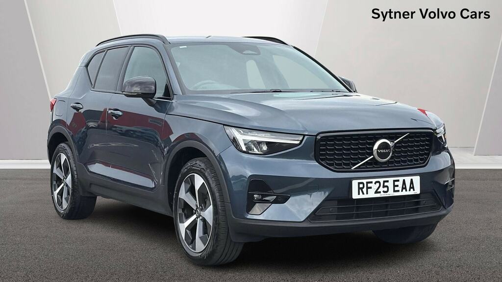 Volvo XC40 2.0 B4p Plus Dark Blue