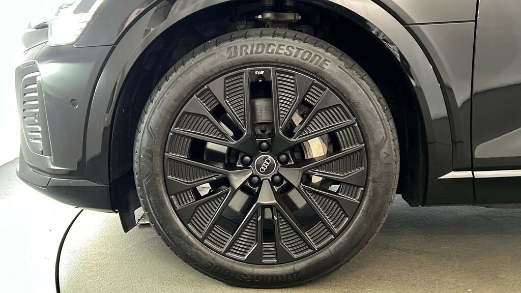 Audi Q8 e tron 250Kw 50 Quattro 95Kwh Black Ed Tech WR23JUA Black #5