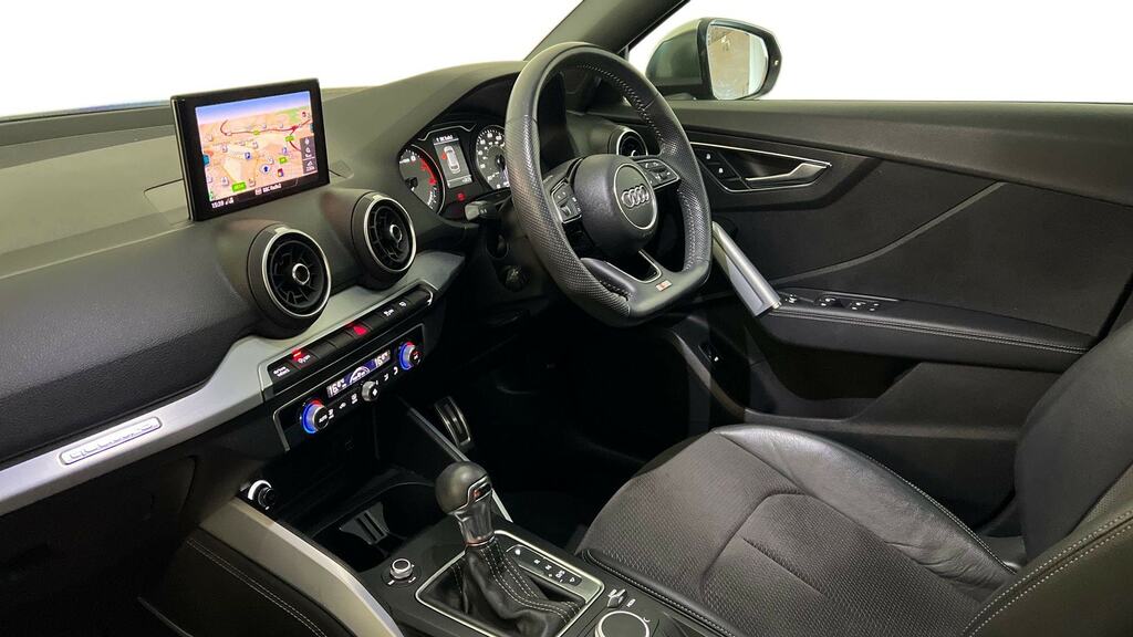 Audi Q2 Sq2 Quattro S Tronic Black #2