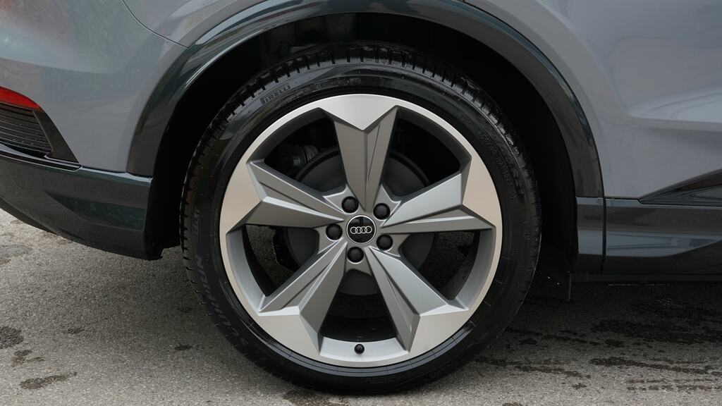 Audi Q4 E Tron 210Kw 45 82Kwh Black Edition Tech Pack YE26AGX Grey #5