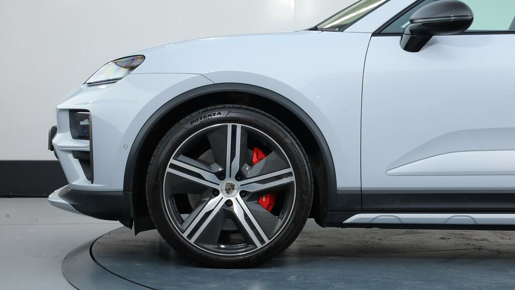 Porsche Macan 470Kw Turbo 100Kwh DK74RYO Grey #3