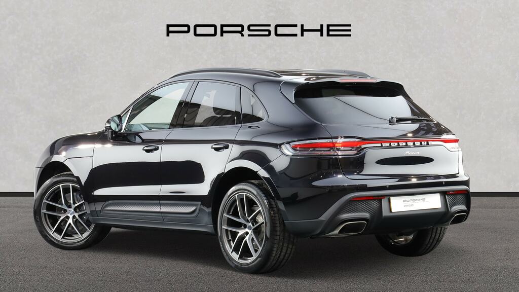 Porsche Macan 5dr Pdk DF75XCY Black #2