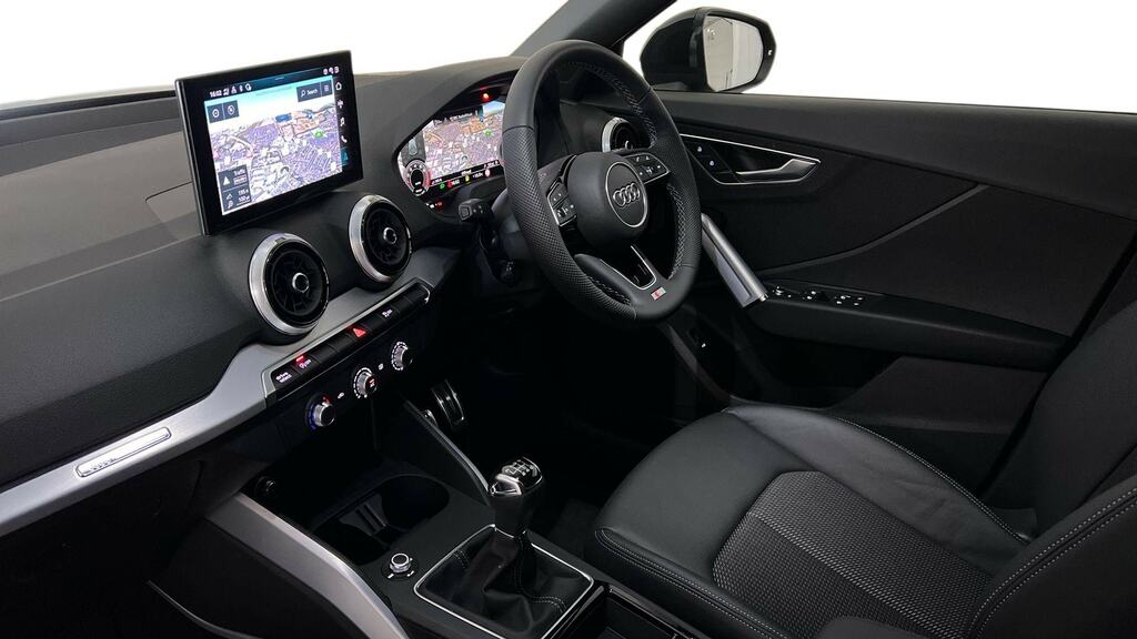 Audi Q2 35 Tfsi S Line FP26DDU Black #2