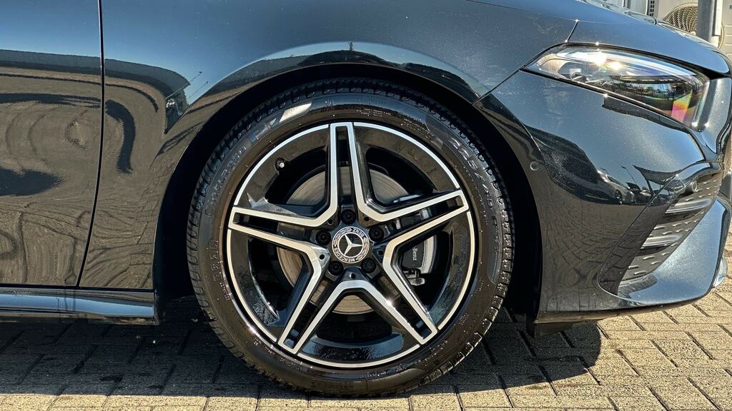 Mercedes-Benz A Class A180 Amg Line Executive HY75YXK Black #5