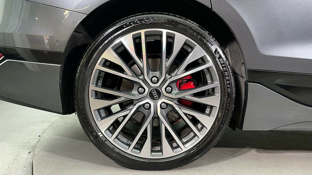 Audi A6 E-tron Avant 210Kw 83Kwh Edition 1 Sv KR75HLO Grey #5