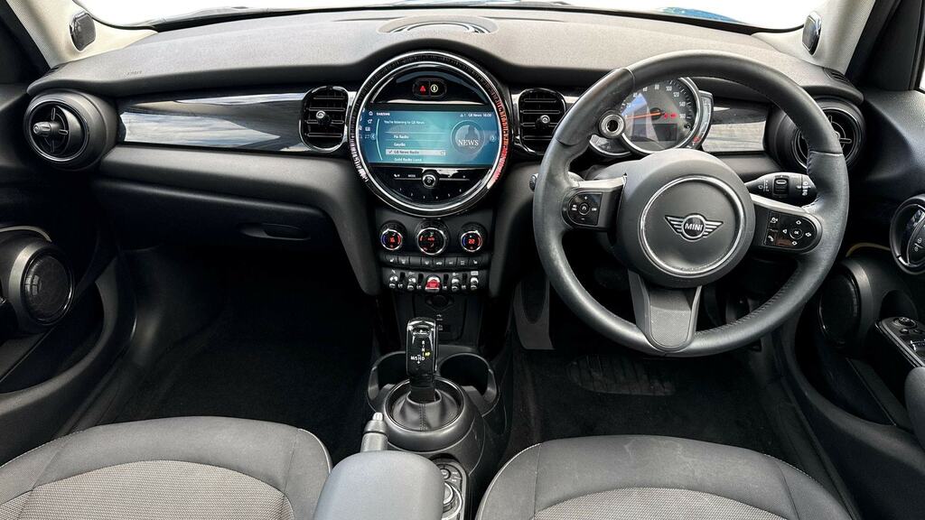 Mini Hatch 1.5 Cooper Classic Premium Plus YE72VFJ Blue #4