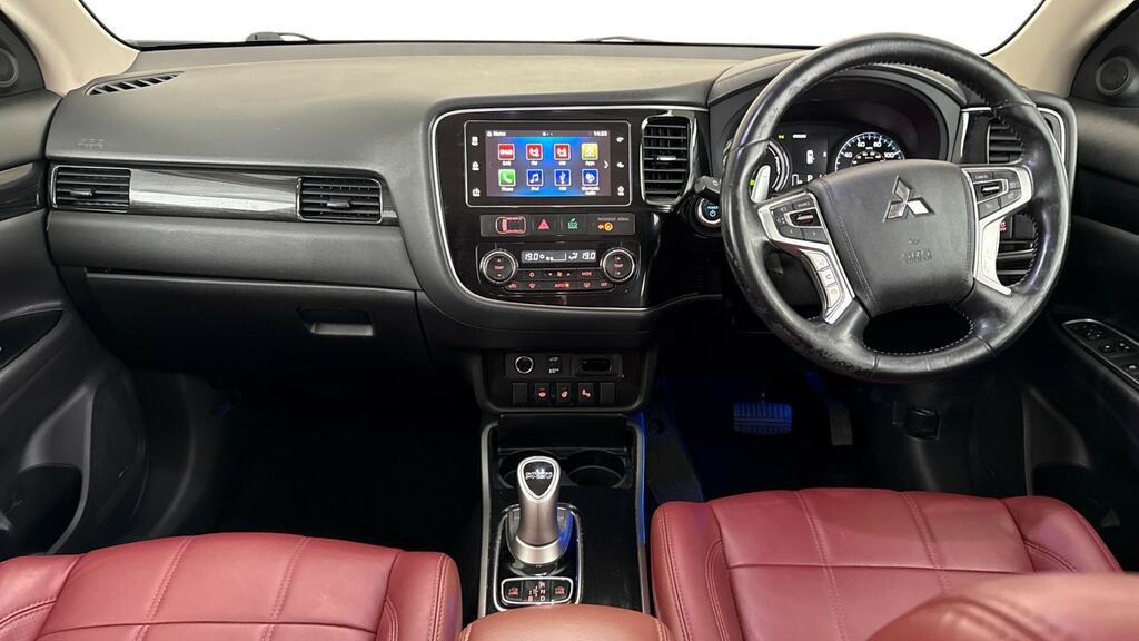 Mitsubishi Outlander 2.0 Phev Gx5h WU18ZVA White #6