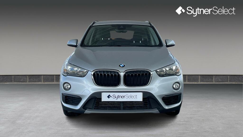 BMW X1 Sdrive 18D Se YY67MSO Silver #4