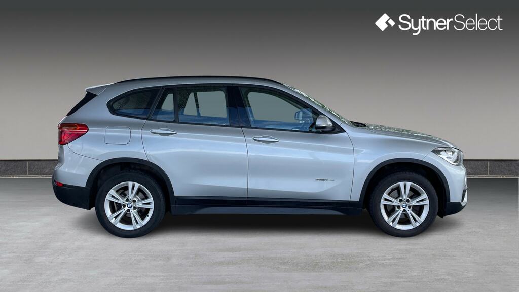 BMW X1 Sdrive 18D Se YY67MSO Silver #3