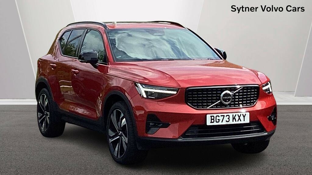 Volvo XC40 2.0 B4p Ultimate Dark Red