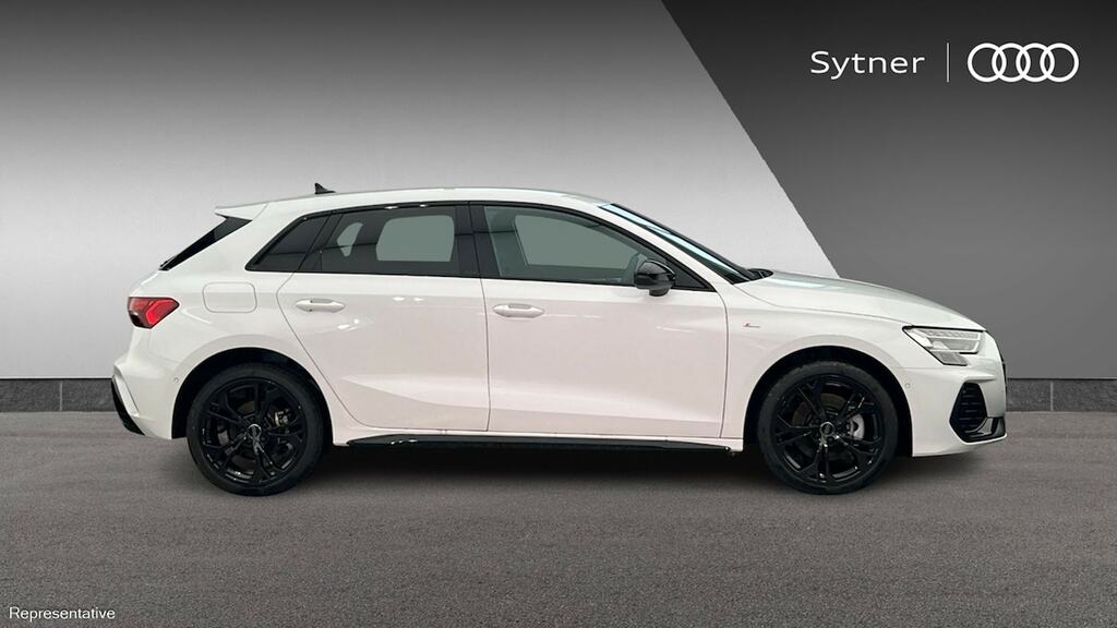 Audi A3 1.5 Tfsi E 204 Black Ed S Tronic Tech Pack White #4