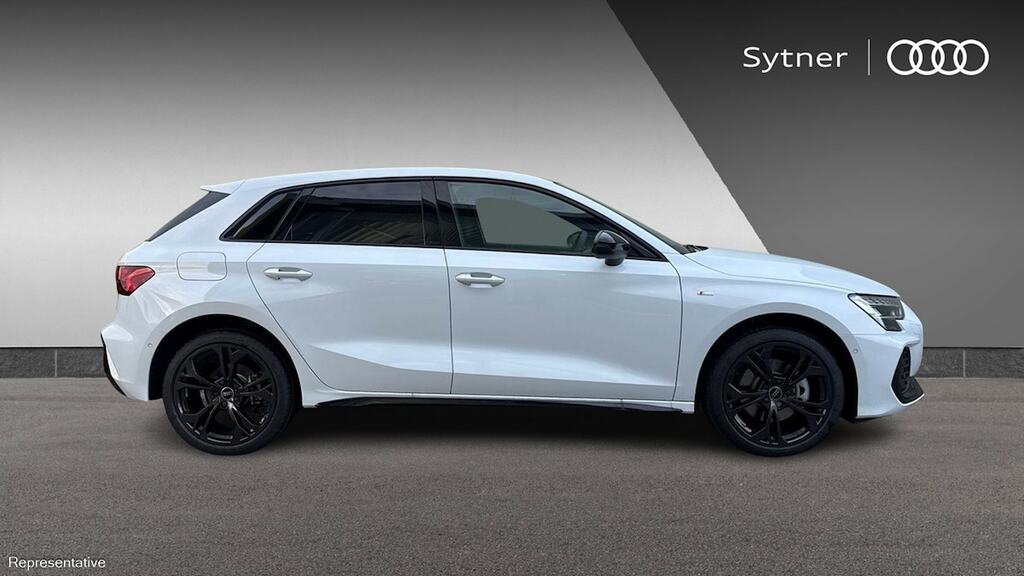 Audi A3 1.5 Tfsi E 204 Black Ed S Tronic Tech Pack White #4