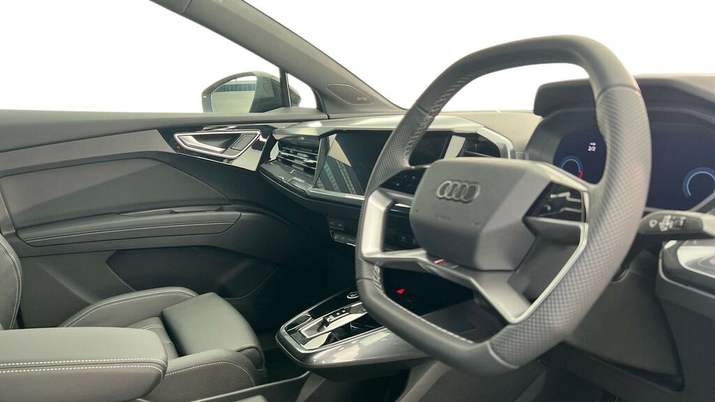 Audi Q4 E Tron 150Kw 40 63Kwh Black Edition Tech Pack Black #6
