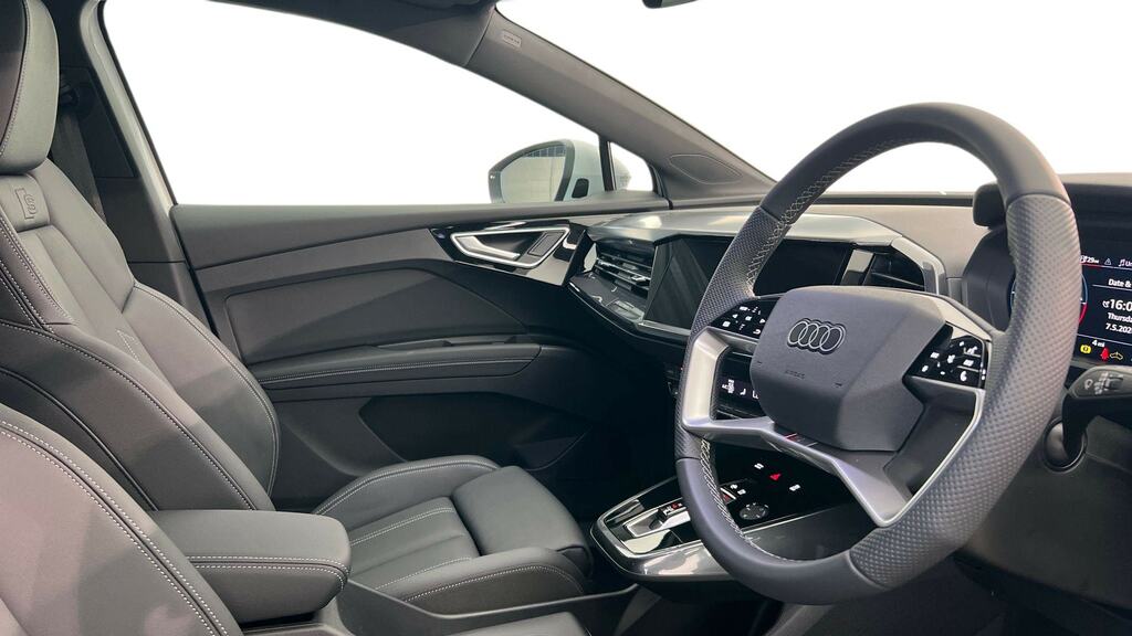 Audi Q4 E Tron 150Kw 40 63Kwh S Line Leather White #6