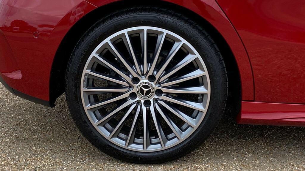 Mercedes-Benz A Class A180 Amg Line Premium Plus KM74NYL Red #5