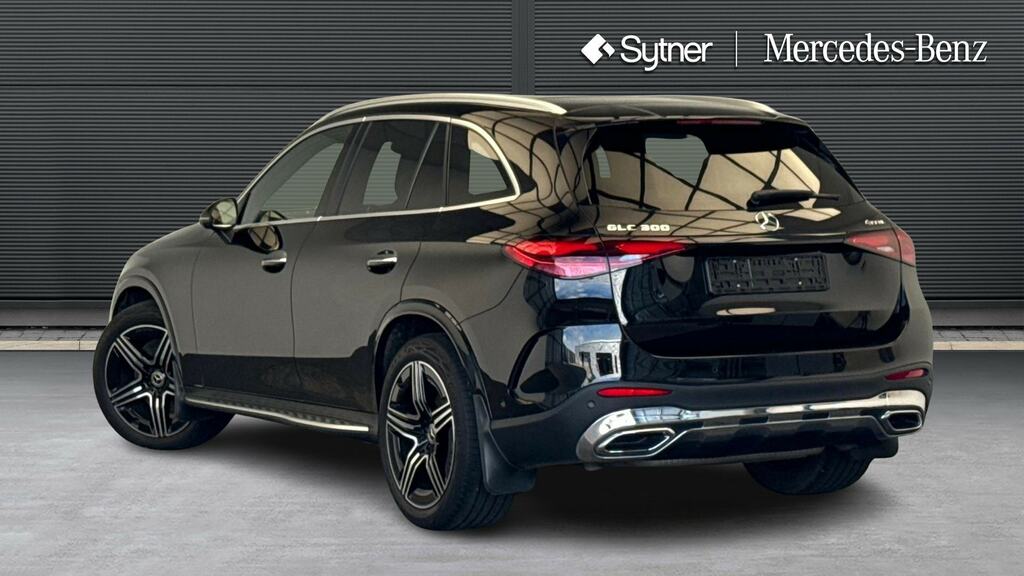 Mercedes-Benz GLC Class Glc 300 4Matic Amg Line Premium 9G-tronic Black #2