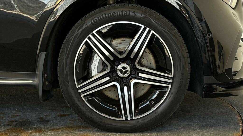 Mercedes-Benz GLC Class Glc 300 4Matic Amg Line Premium 9G-tronic Black #5