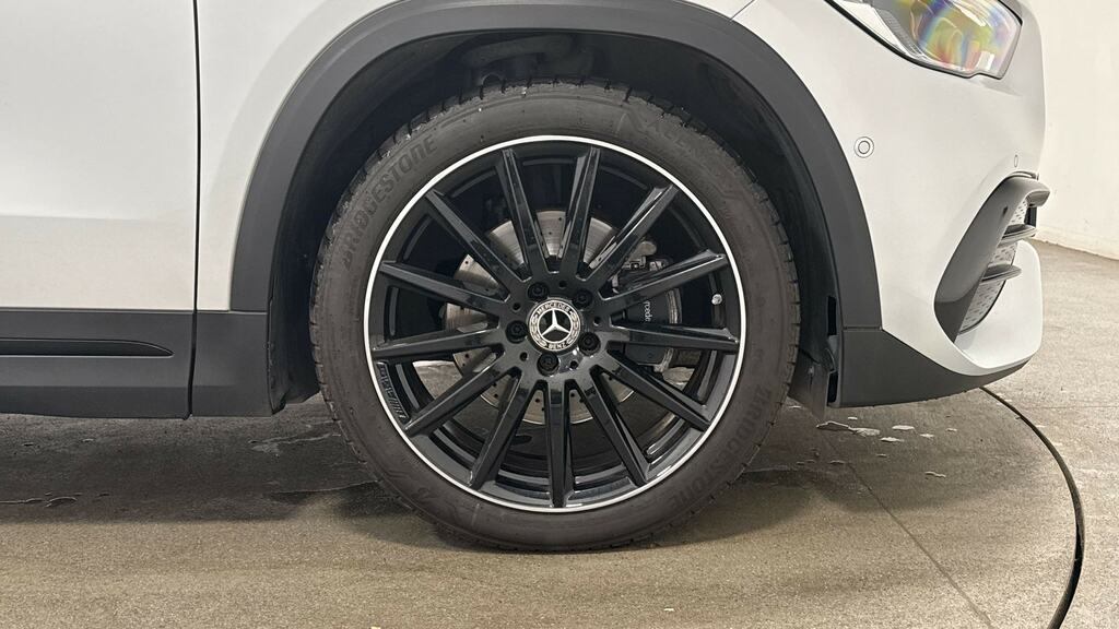 Mercedes-Benz GLA Class Gla 220D 4Matic Amg Line Prem Night Ed KX72WAO Silver #4