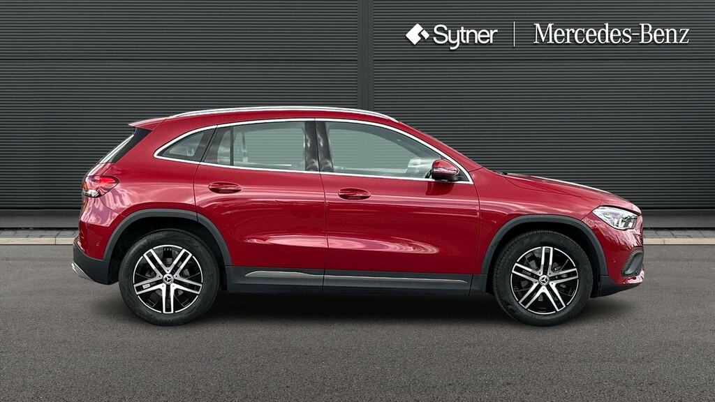 Mercedes-Benz GLA Class Gla 200 Sport Executive BP22FNL Red #4