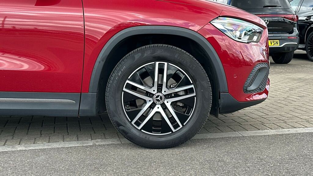 Mercedes-Benz GLA Class Gla 200 Sport Executive BP22FNL Red #5