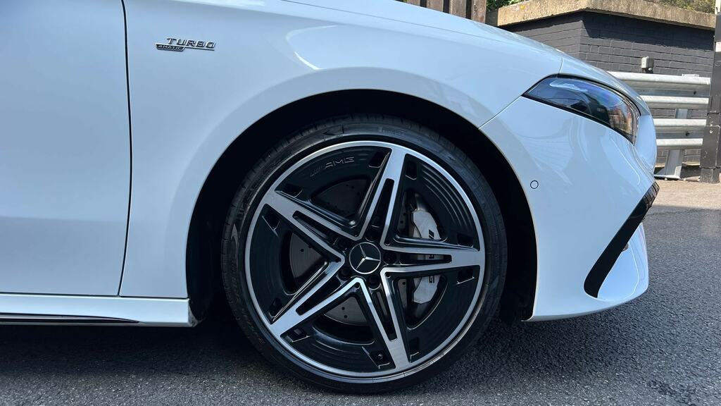 Mercedes-Benz A Class A35 4Matic Premium KT25LVN White #5