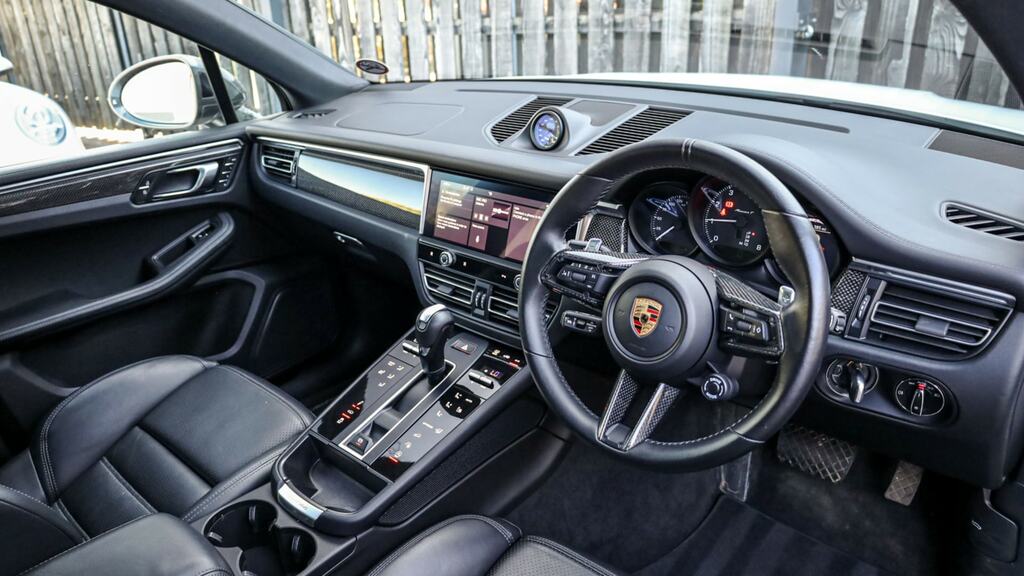 Porsche Macan T Pdk RF73AZC White #5