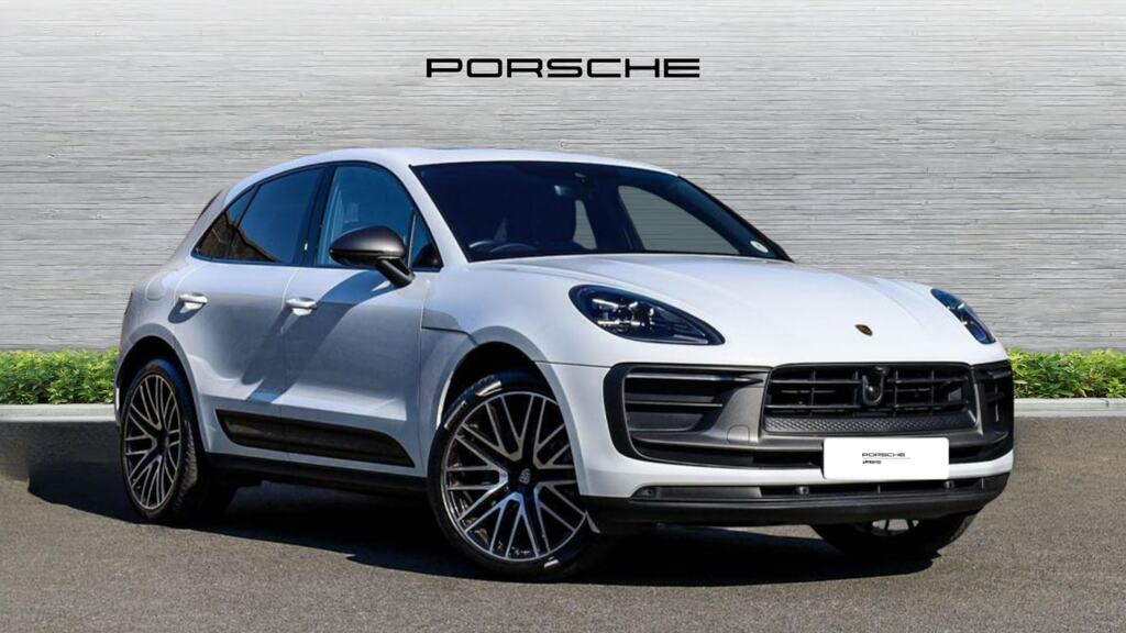 Porsche Macan T Pdk White