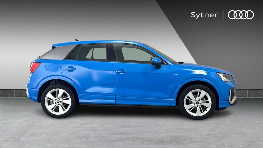 Audi Q2 35 Tfsi S Line S Tronic Cs LD23VGC Blue #4
