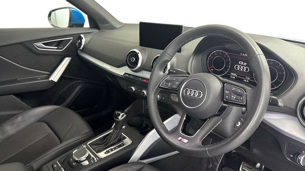 Audi Q2 35 Tfsi S Line S Tronic Cs LD23VGC Blue #6