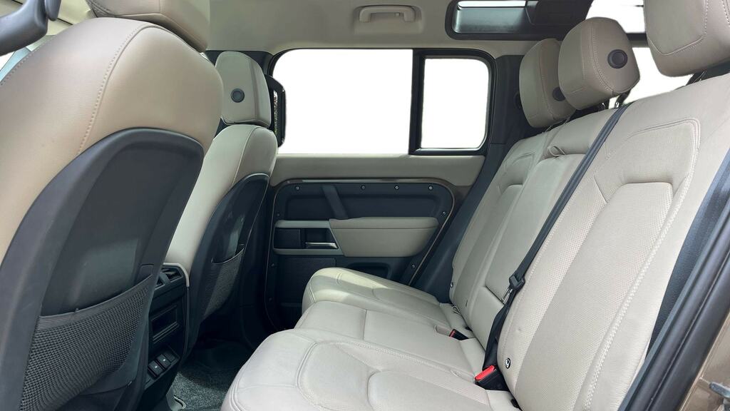 Land Rover Defender 110 3.0 D250 Xs Edition 110 KS73CSV Brown #4