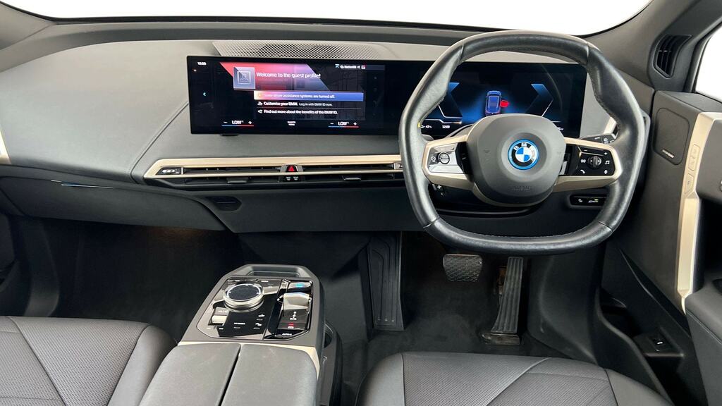 BMW iX 240Kw Xdrive40 M Sport 76.6Kwh Sky MA22JJL Blue #4