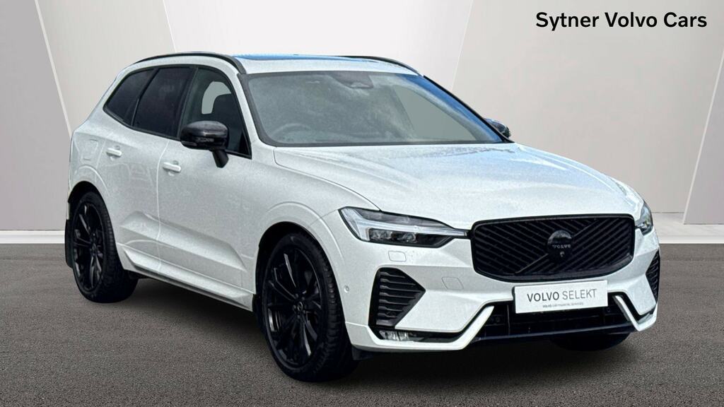 Volvo XC60 2.0 B5p Ultra Black Edition Awd Geartronic White