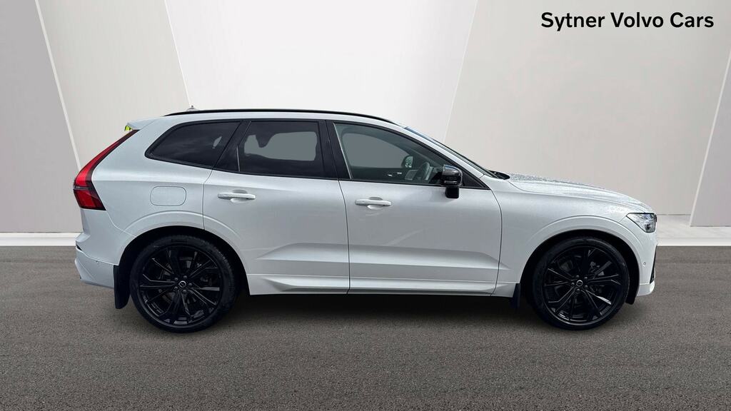 Volvo XC60 2.0 B5p Ultra Black Edition Awd Geartronic BK75AOO White #3