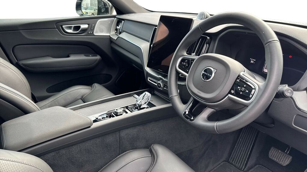 Volvo XC60 2.0 B5p Ultra Black Edition Awd Geartronic BK75AOO White #5