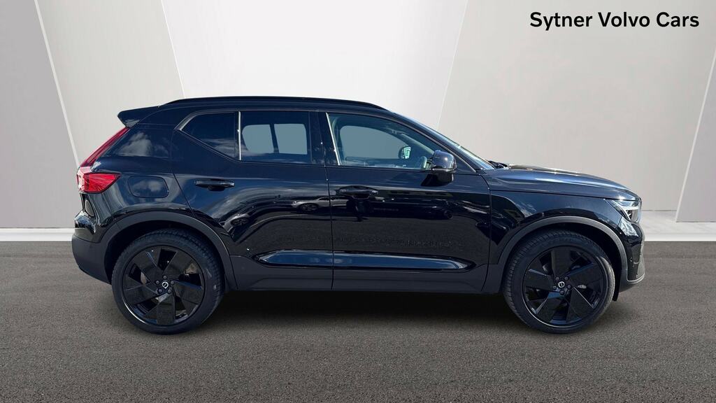 Volvo XC40 2.0 B4p Ultra Black Edition WD75DHM Black #3