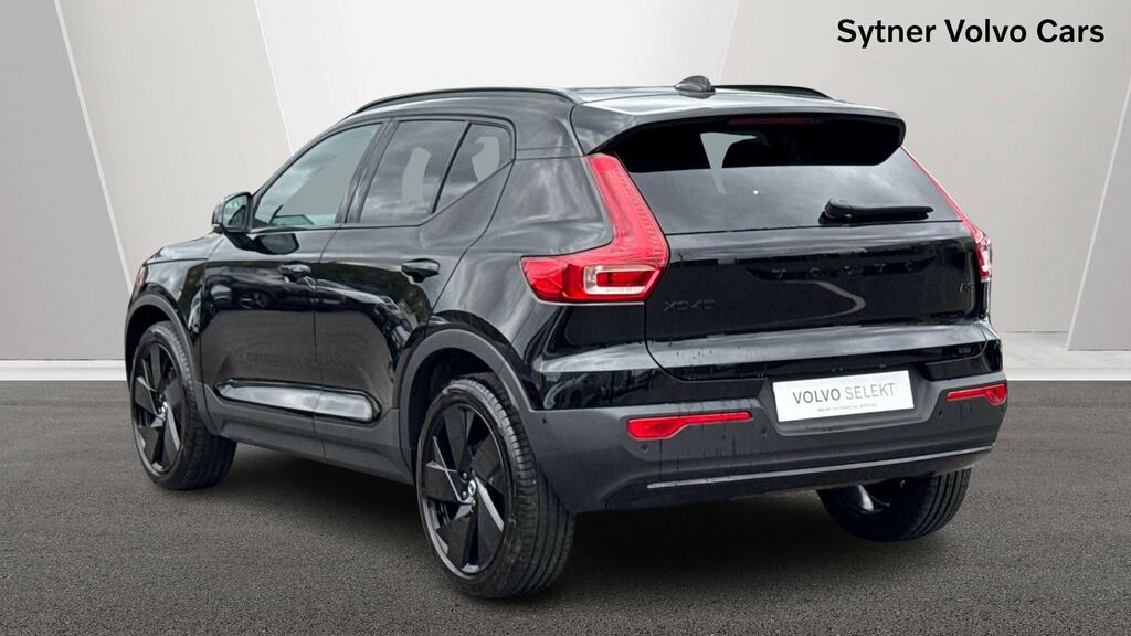 Volvo XC40 2.0 B3p Ultra Black Edition WD75DGO Black #2
