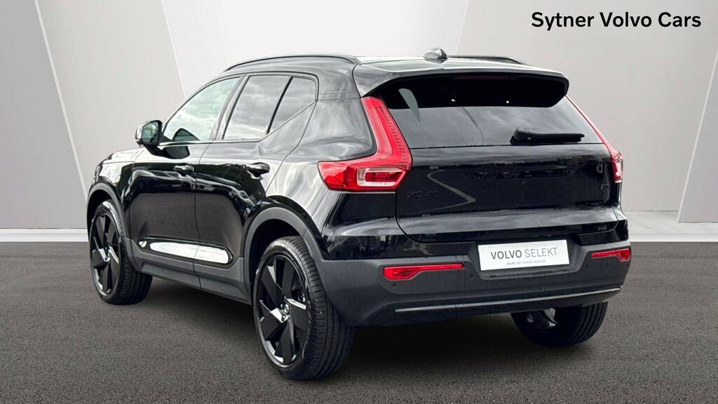 Volvo XC40 2.0 B3p Plus Black Edition MF75UMR Black #2