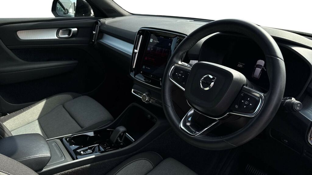 Volvo XC40 2.0 B3p Plus Dark YJ23XYB Black #5
