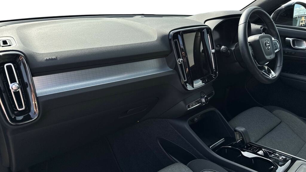 Volvo XC40 2.0 B3p Plus Dark YJ23XYB Black #4